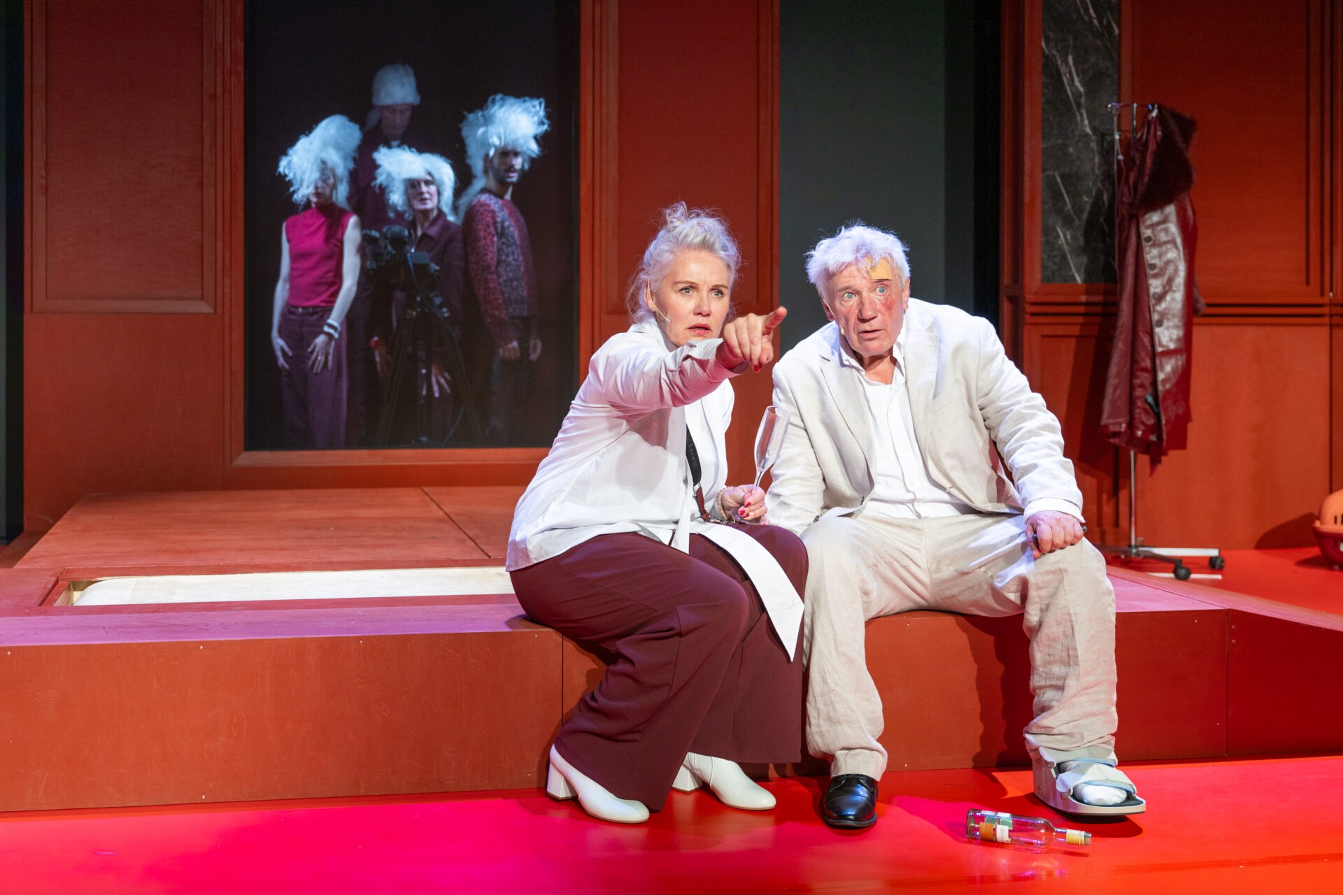 Der zerbrochne Krug Lustspiel von Heinrich von Kleist; Regie: Aron H. Matthiasson